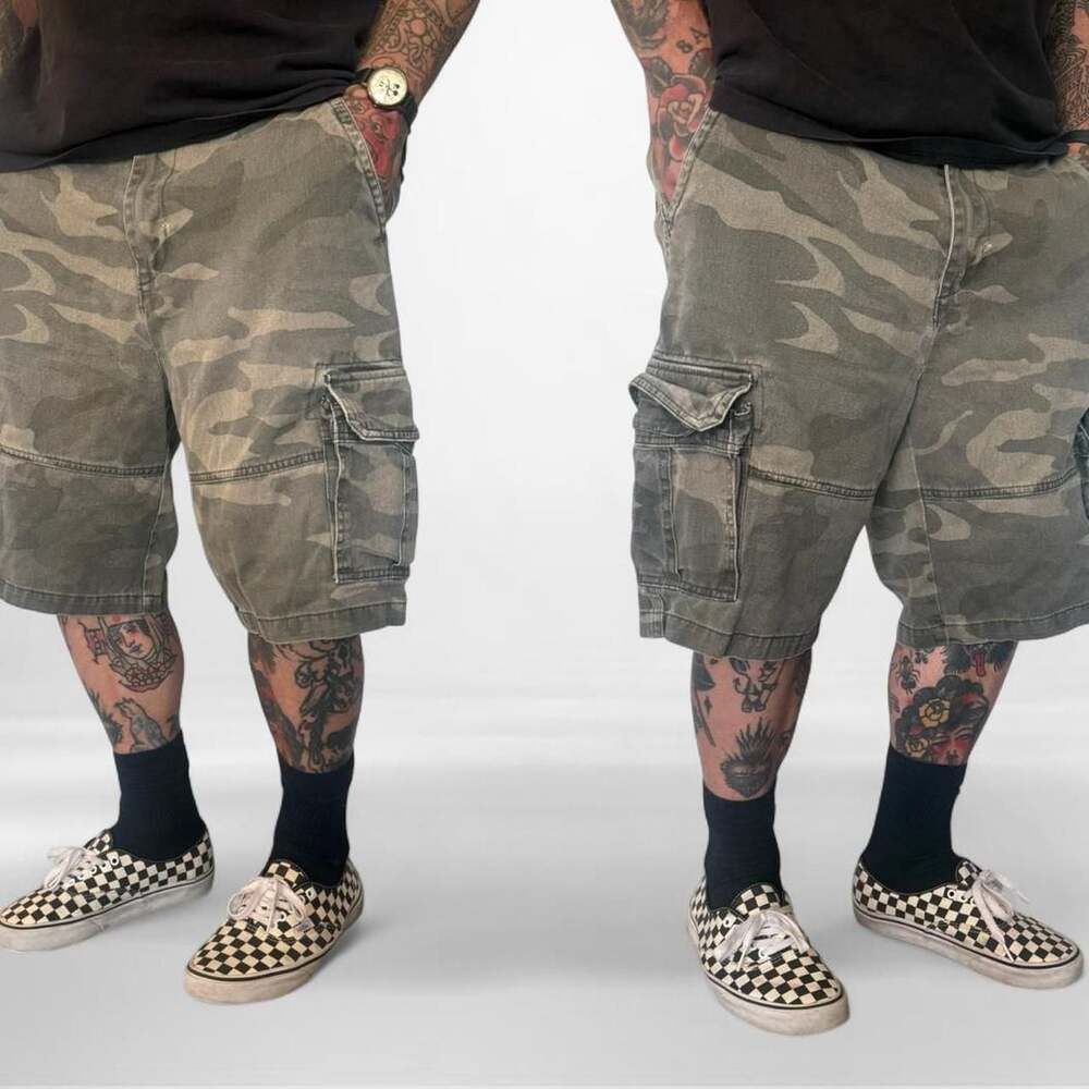 Y2K Vintage Camouflage Cargo Shorts Size 36